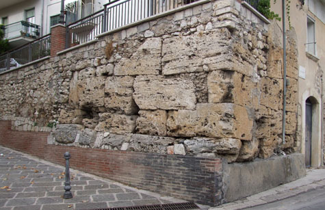 Torri e mura isernia (2)