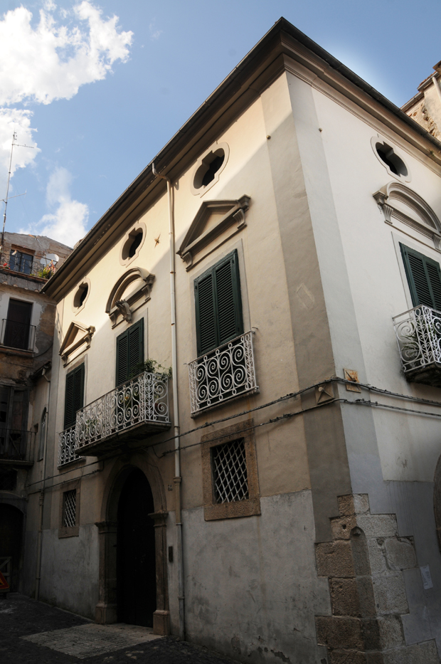 Nola-Macchia copia