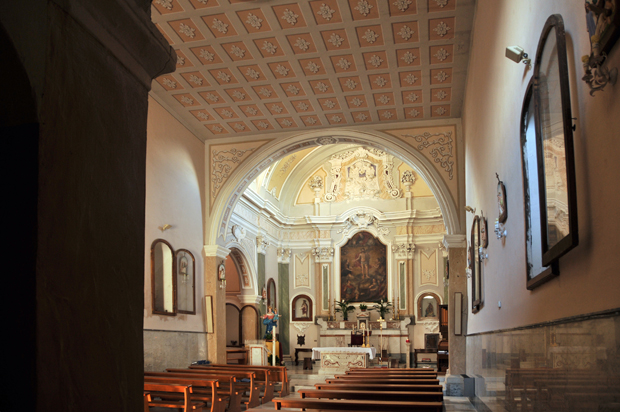 S. Eustachio a Sesto Campano. Due altari di Tommaso Brunetti, sconosciuto maestro marmoraro di Alfedena.