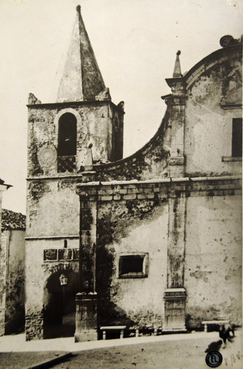 A me il nuovo campanile di Acquaviva Collecroce piace.