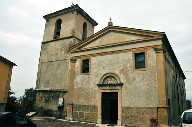 Spigolature araldiche. Tracce dei Carafa, dei d’Evoli e dei di Sangro a Roccasicura.